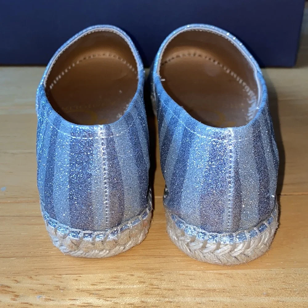 NEW NEVER WORN ENZO ANGIOLINI PEWTER SILVER STRIPE